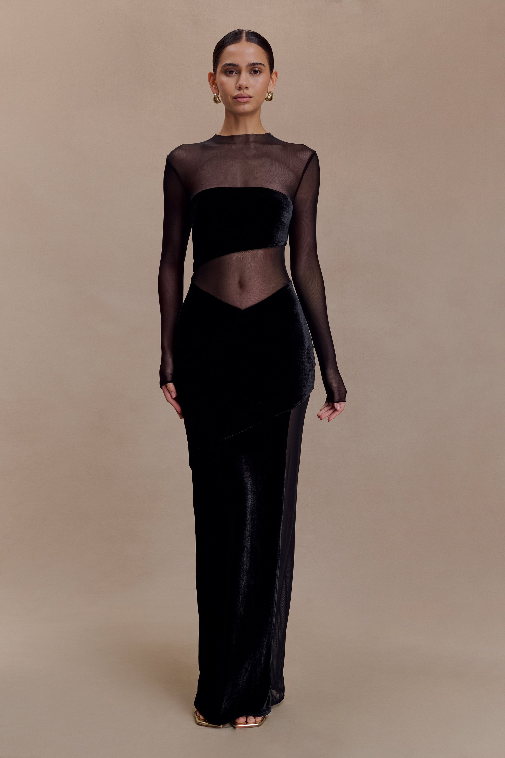 Noir Éclipse Gown